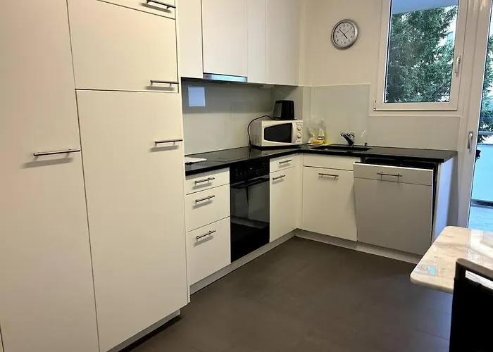 Апартаменты Cozy 2br Near - 8 *